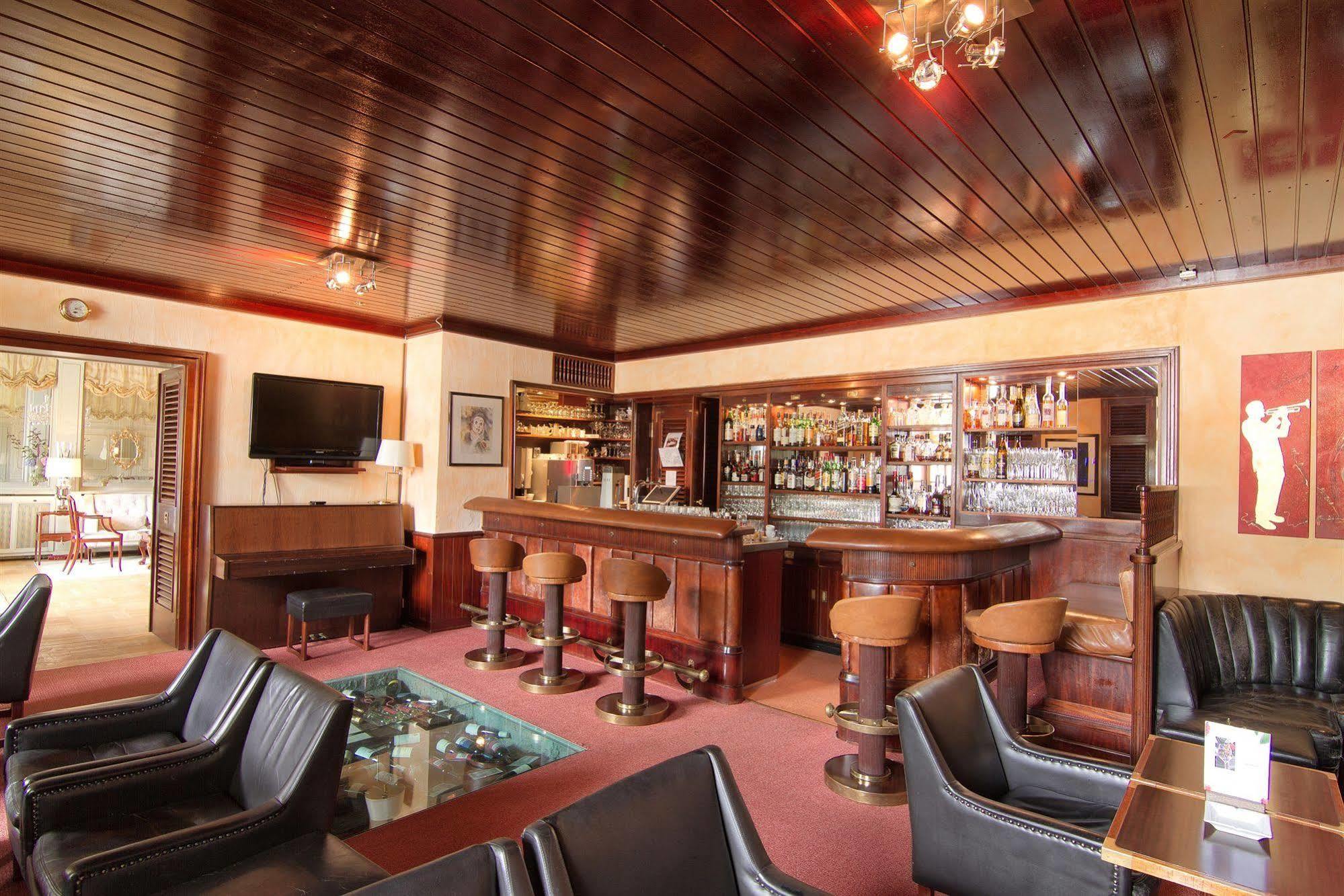 Hotel Romerbad Баденвайлер Екстериор снимка