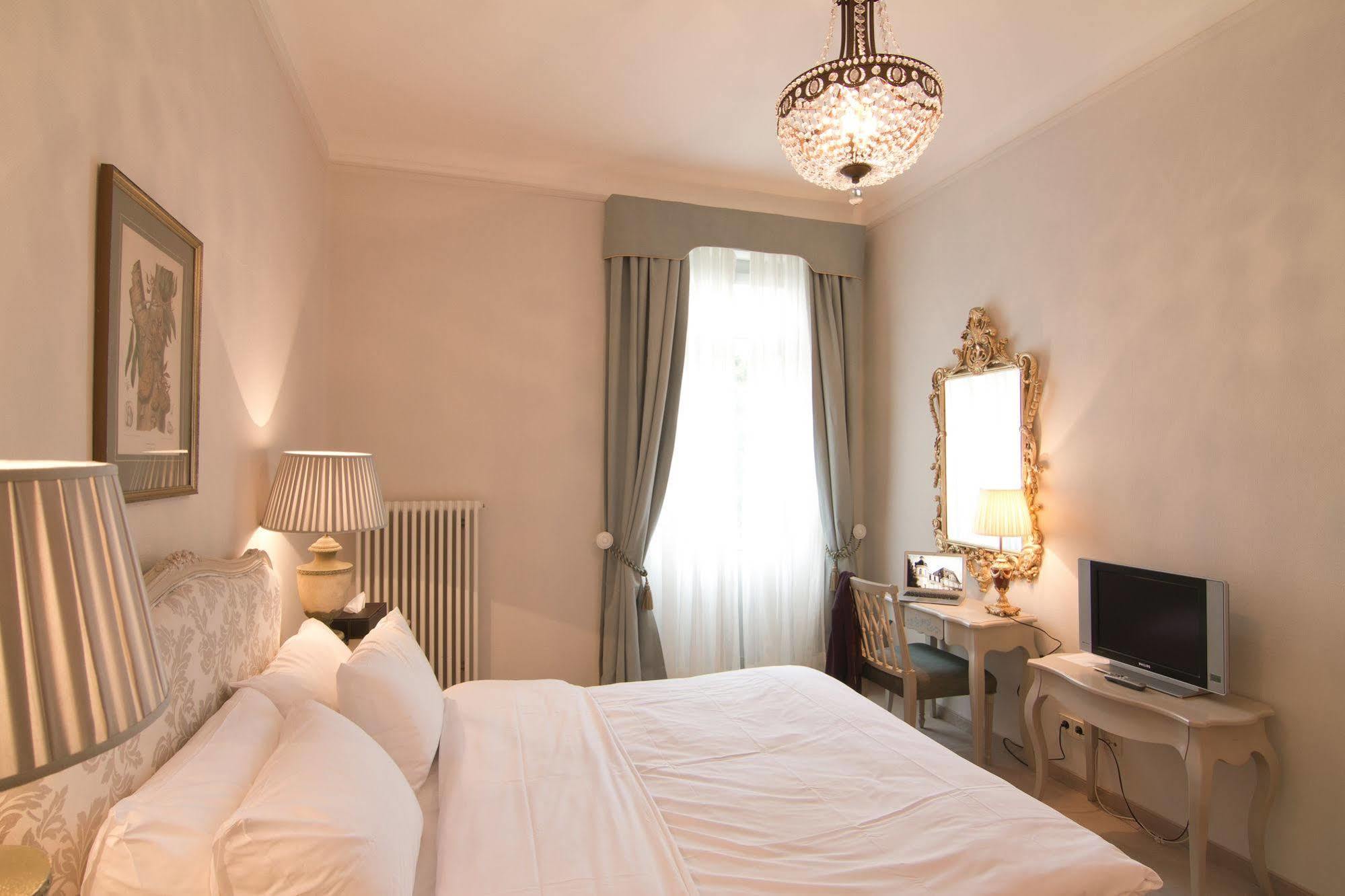 Hotel Romerbad Баденвайлер Екстериор снимка